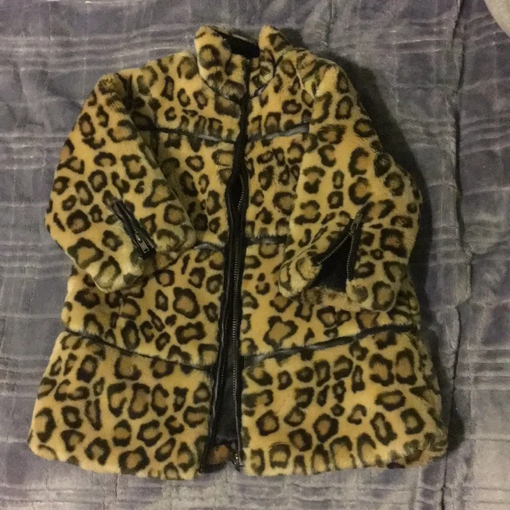 THE CHILDREN’S PLACE Full Zip Leopard Coat EUC 12M